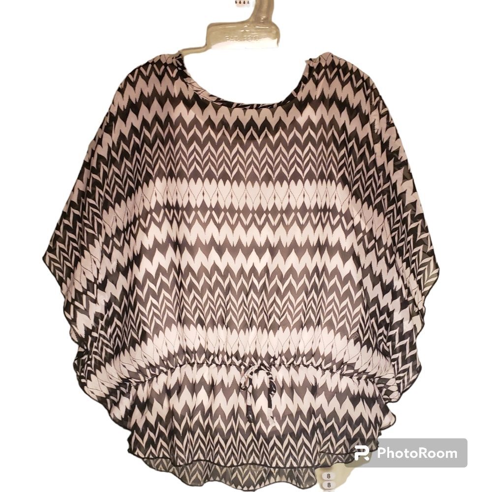 IZ Amy Byer Junior XXL Black White Patterned Two Pce Blouse Dressy Pull Over Top